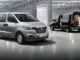 Ein Hyundai H-1 Travel und Cargo stehen 2018 in einer Halle.